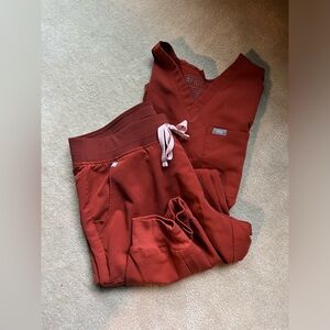 Auburn Figs Scrub Set